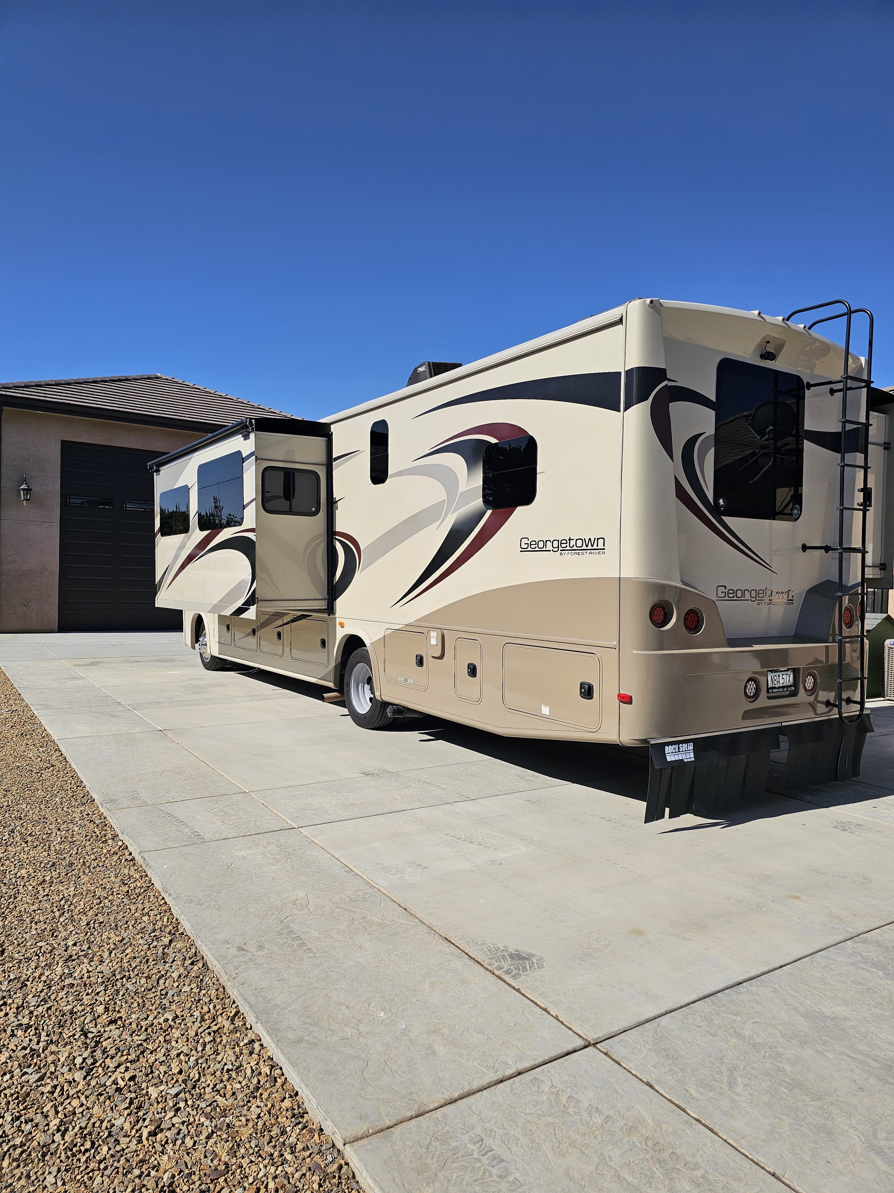 2017 Forest River GEORGETOWN 5 SERIES 31L5 in hesperia CA