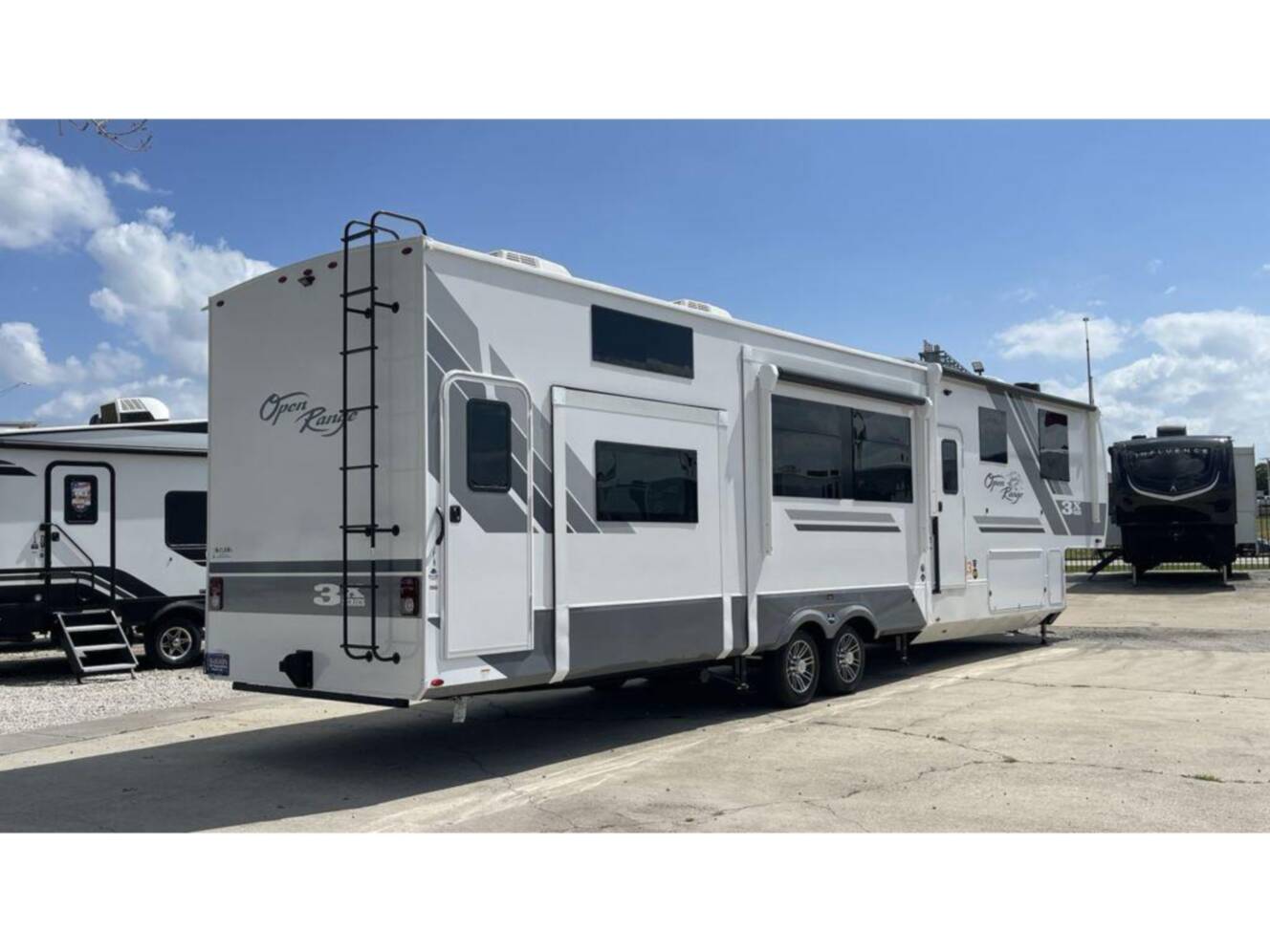 A photo of this 2026 Highland Ridge Rv Open Range 3X 393TBR