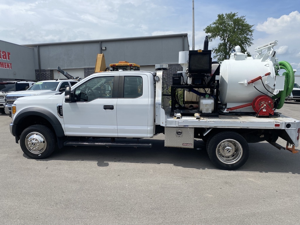 2017 FORD F550 XLT in Lebanon, TN