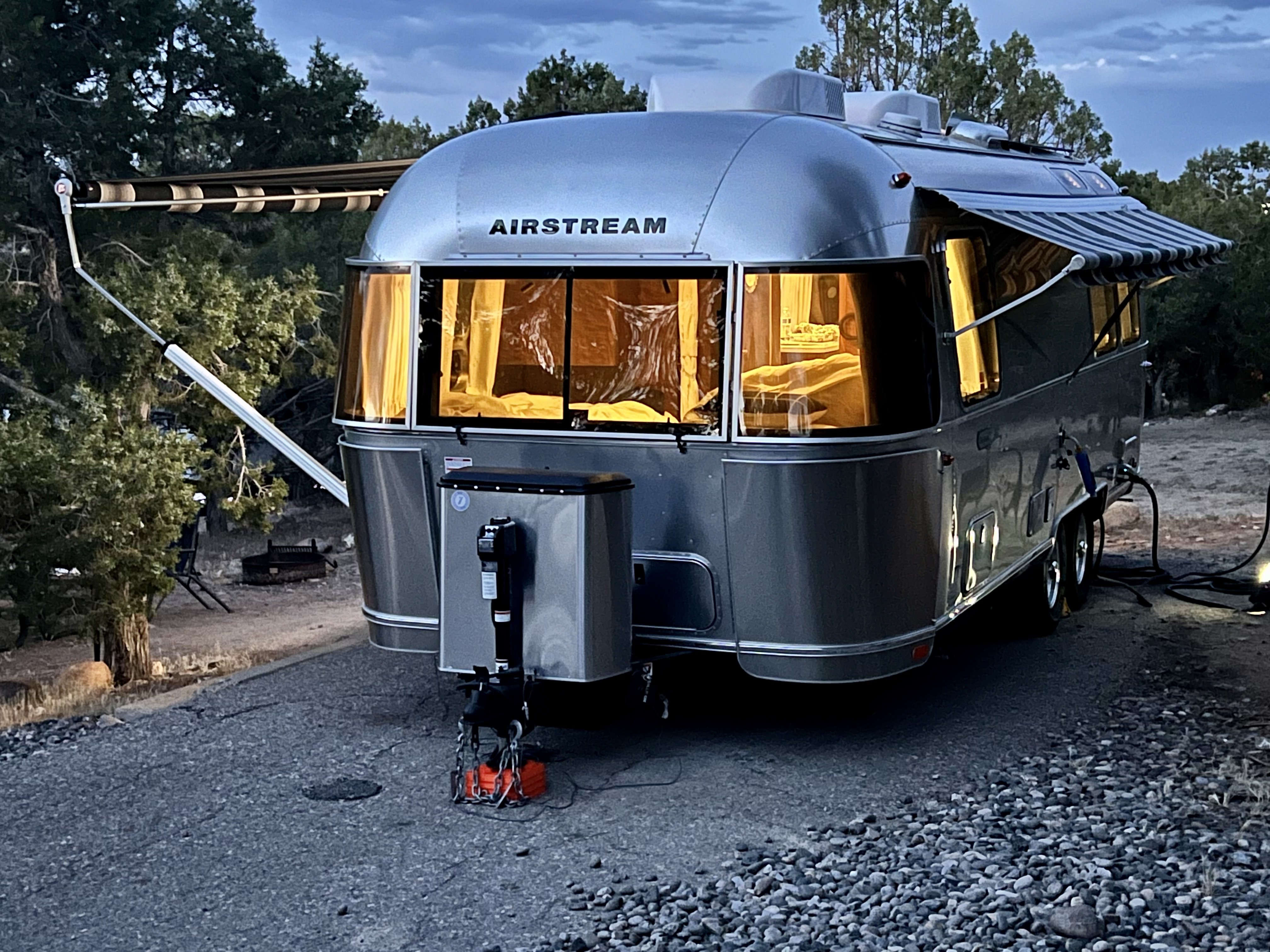 2025 Airstream GLOBETROTTER 25FB TWIN RV