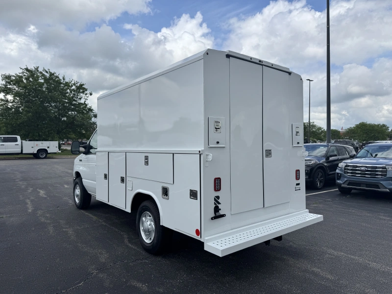 2027 FORD ECONOLINE