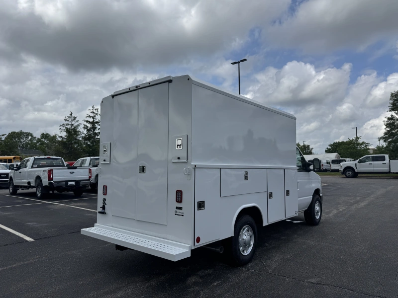 2027 FORD ECONOLINE