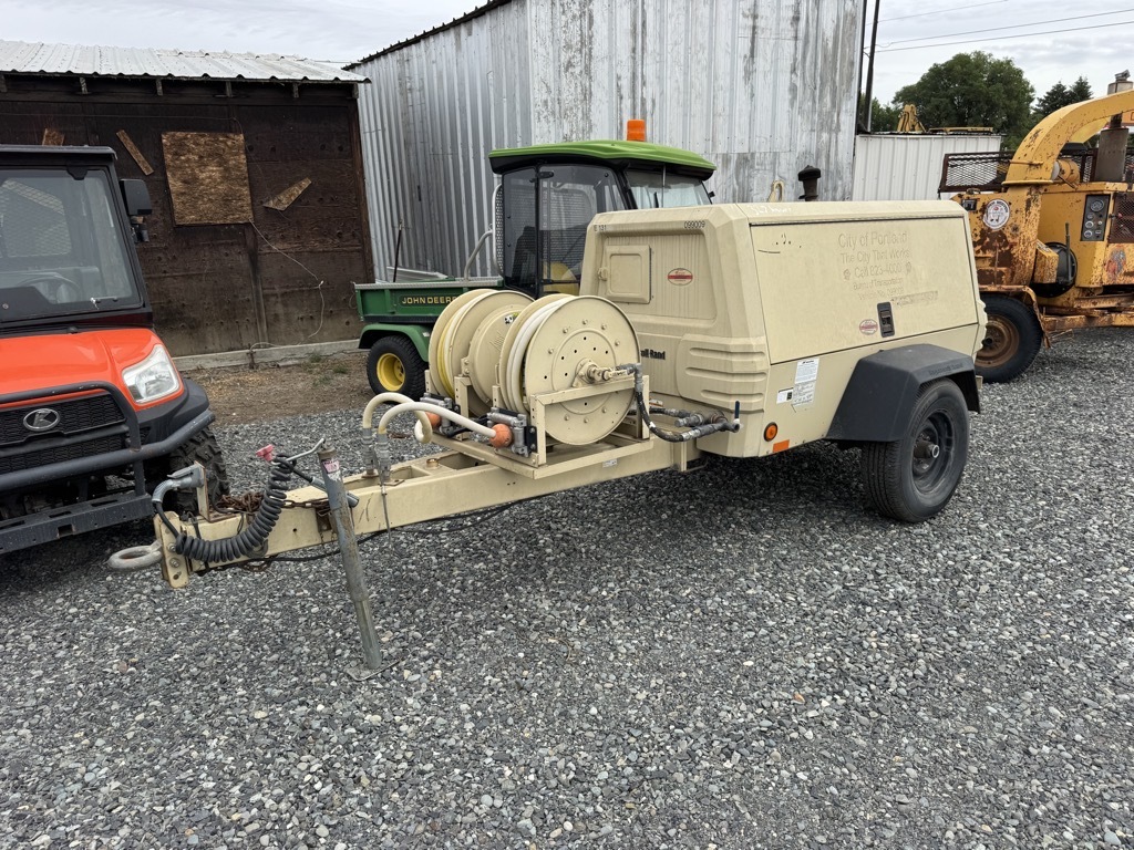 2009 INGERSOLL-RAND 185 CFM in Yakima, WA