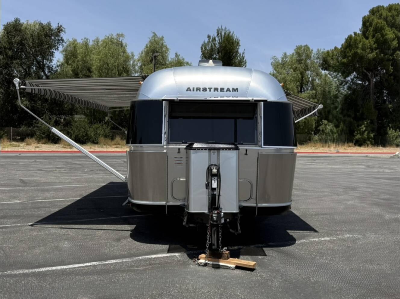A photo of this 2020 Airstream CLASSIC 33FB