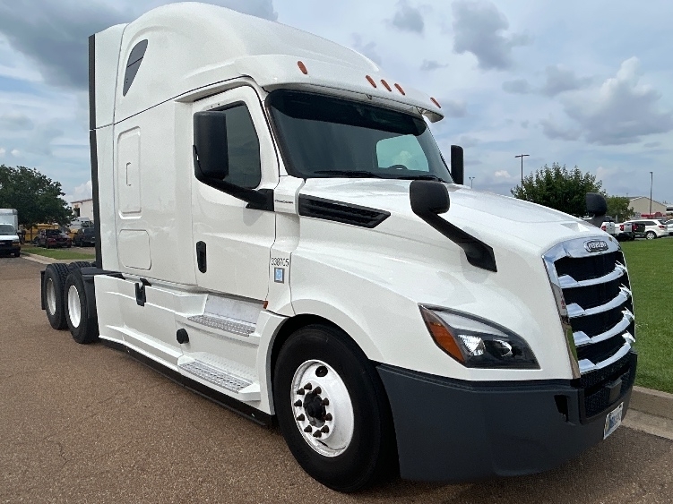 2020 FREIGHTLINER CASCADIA 126 in Jackson, MS