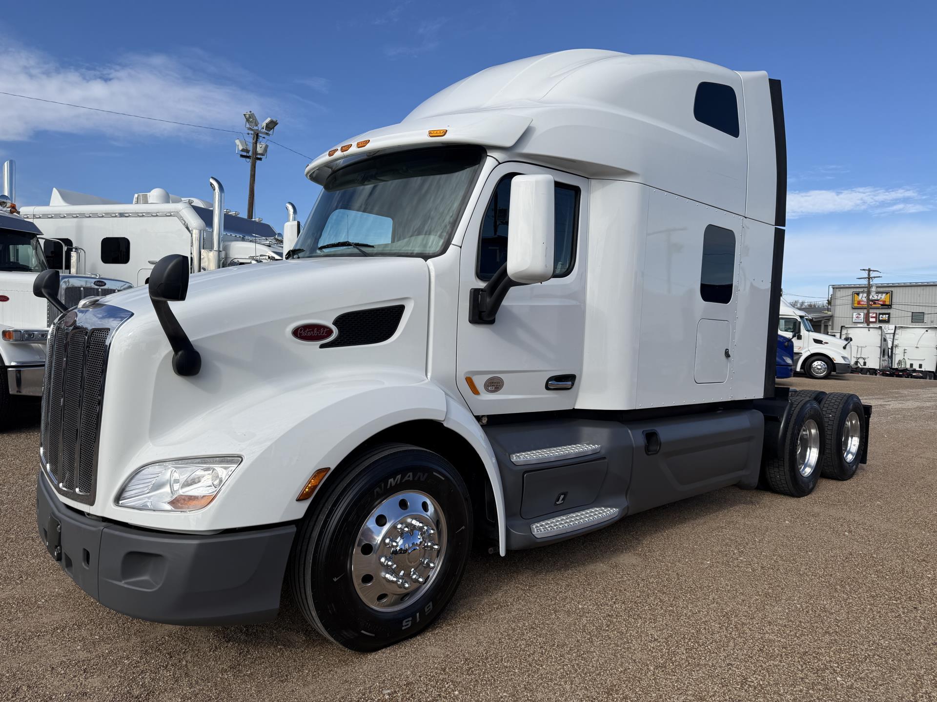 2021 PETERBILT 579 in Fort Worth, TX