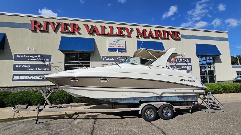2006 Larson 274 Cabrio 927 in red wing MN