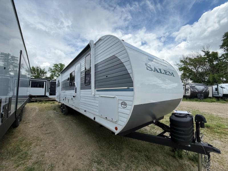 2027 Forest River Salem 31KQBTS in janesville WI