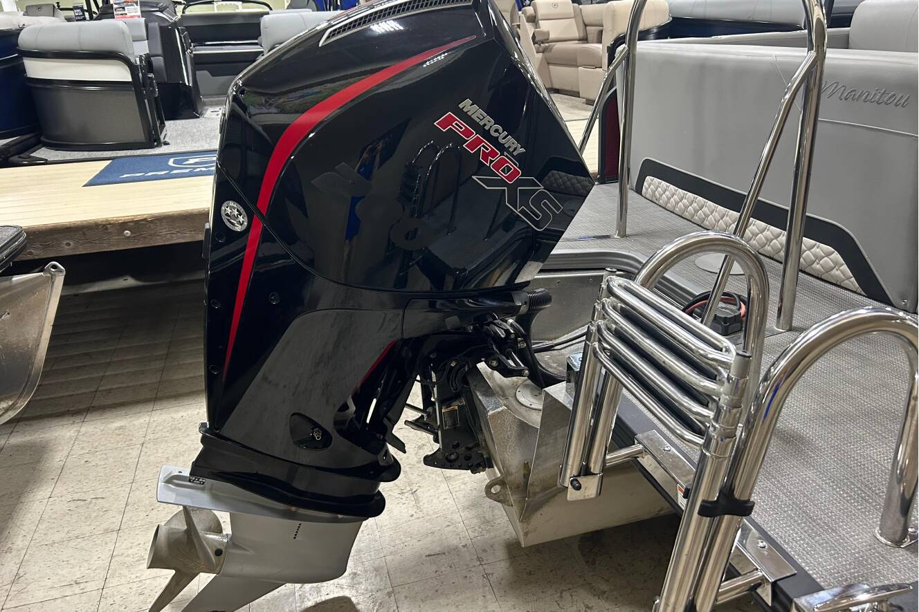 A photo of this 2022 Manitou 25 Encore