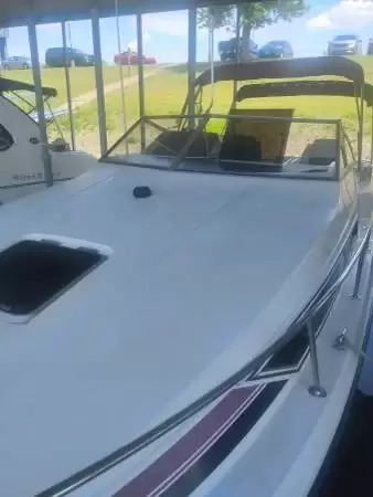 1991 Carver MONTEGO 25 in dubuque IA