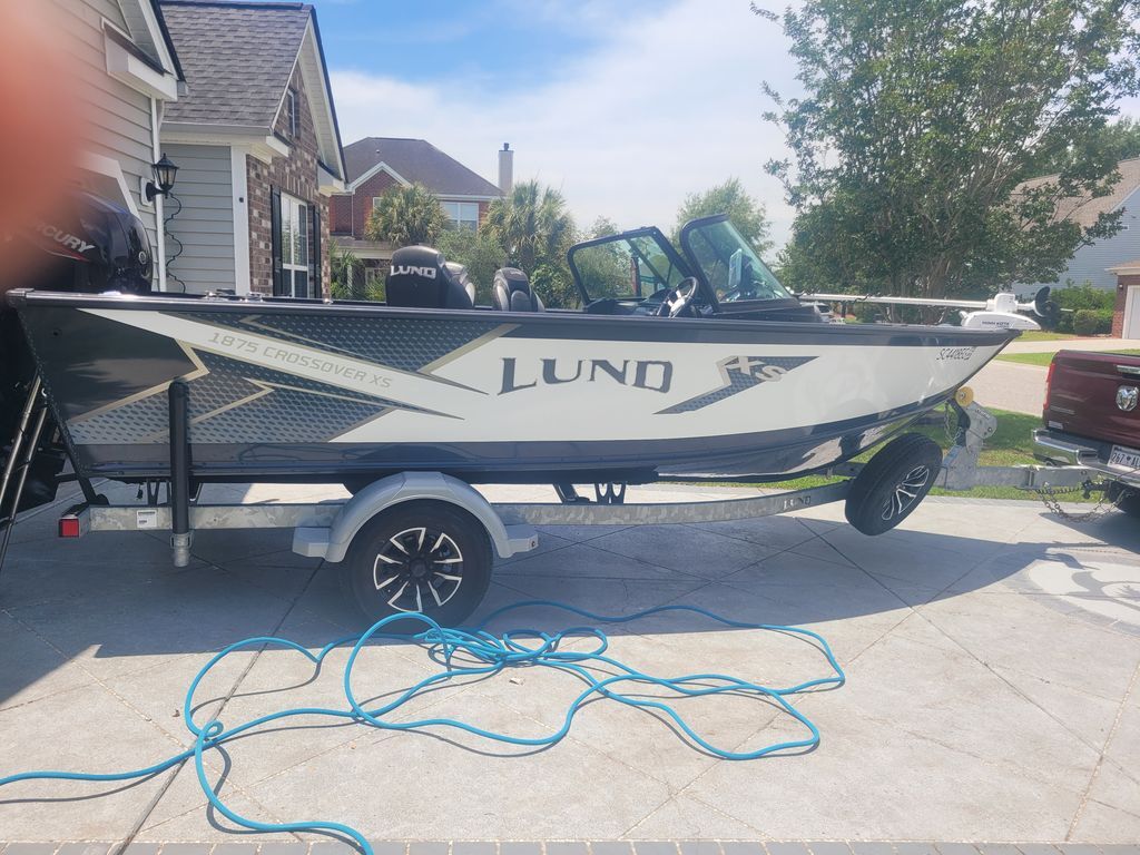 2025 Lund 1875 Crossover XS in myrtle beach SC