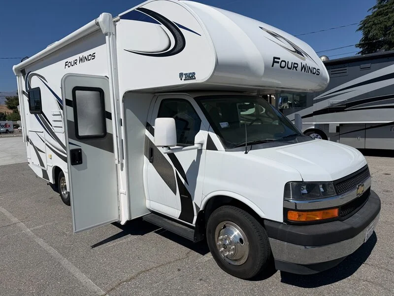 2021 Thor Four Winds 22E Chevy 3500