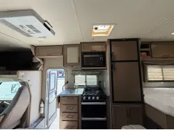 2021 Thor Four Winds 22E Chevy 3500