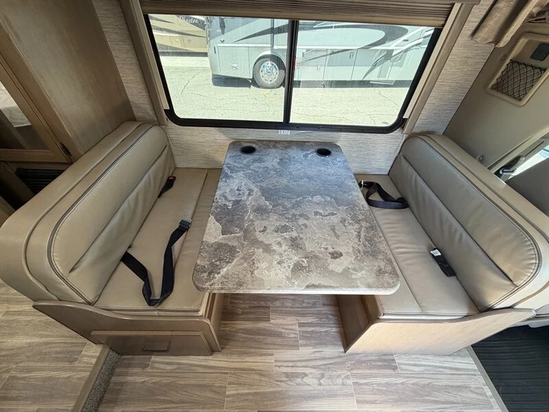 2021 Thor Four Winds 22E Chevy 3500
