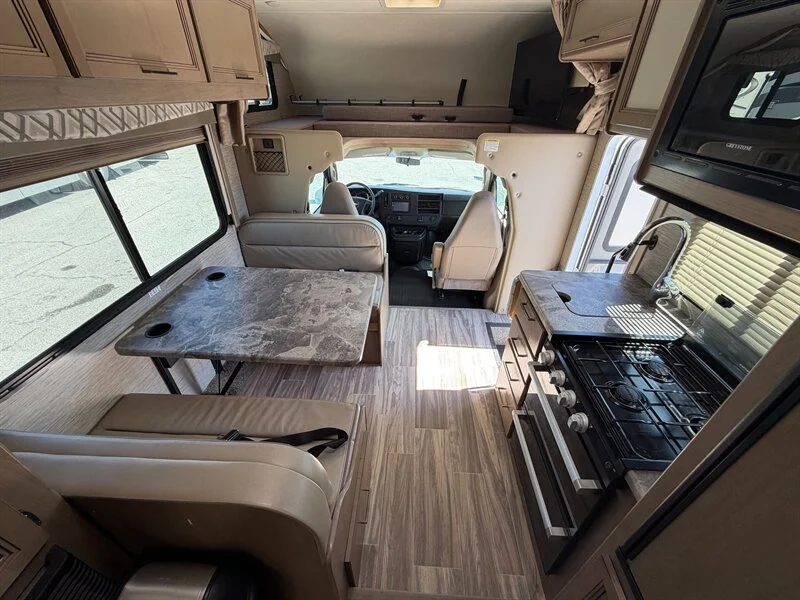 2021 Thor Four Winds 22E Chevy 3500