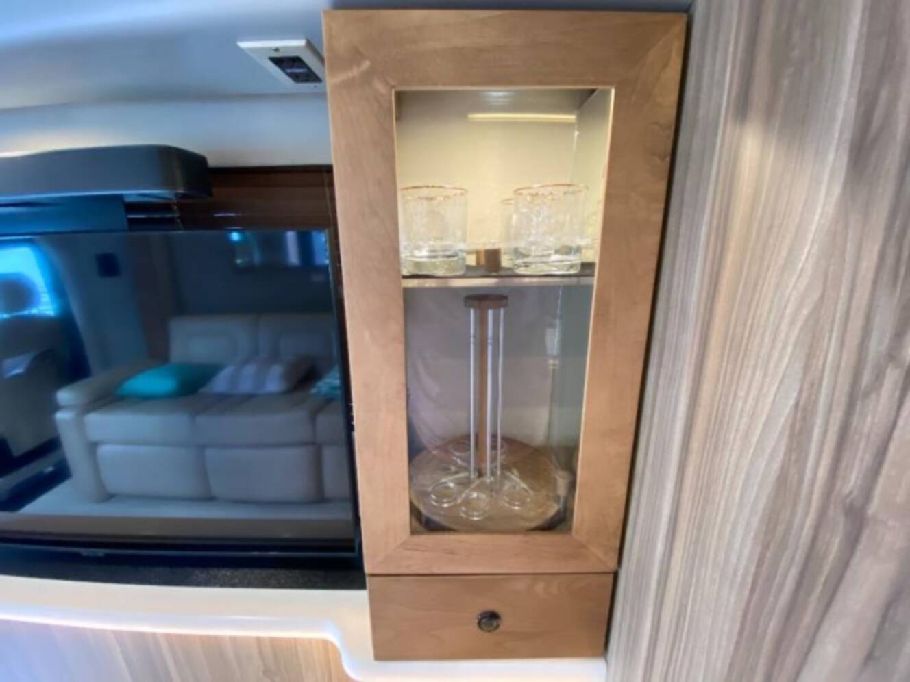 A photo of this 2023 Airstream Atlas Murphy Suite
