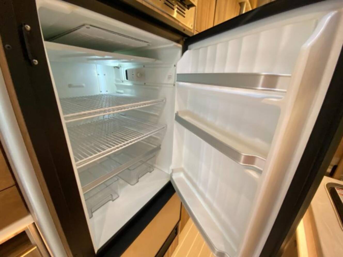 A photo of this 2023 Airstream Atlas Murphy Suite