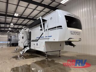 2026 FOREST RIVER CHEROKEE ARCTIC WOLF 3750 SUITE