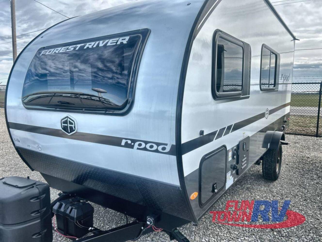 A photo of this 2026 Forest River Rv R Pod RP-194
