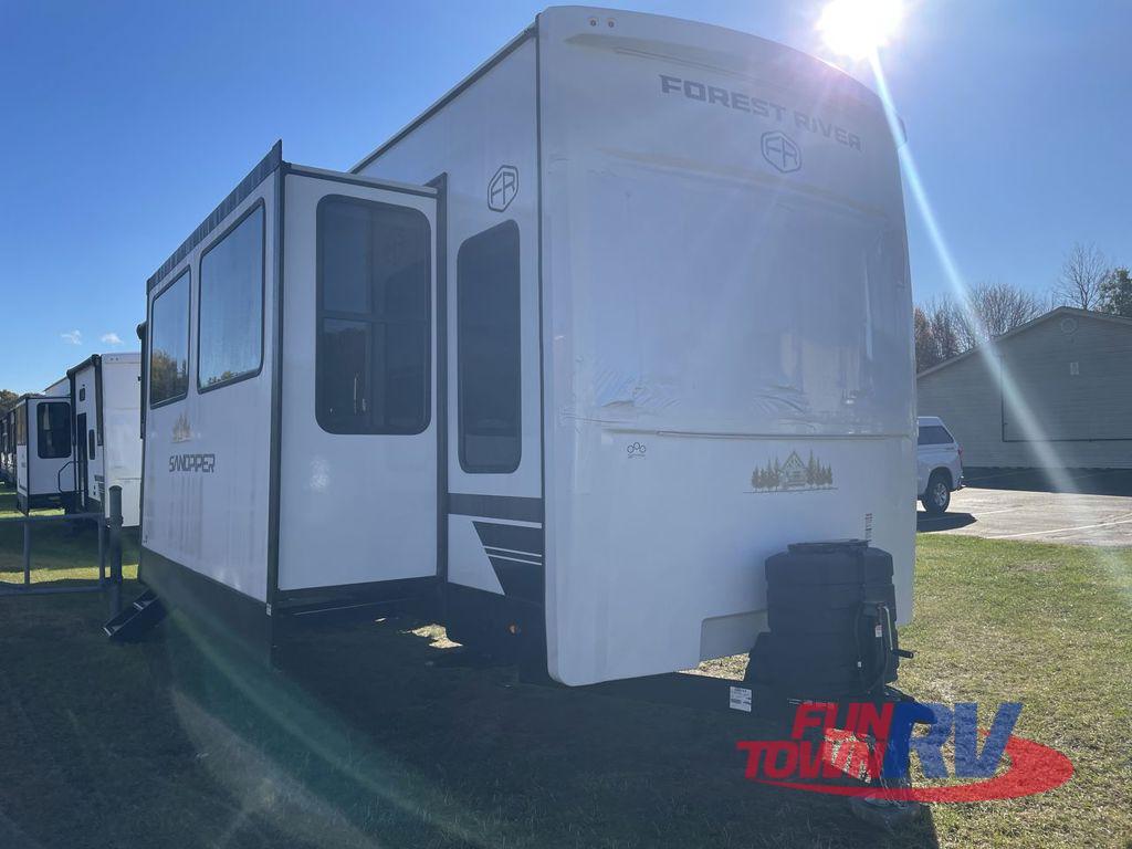 2026 Forest River Rv Sandpiper 389HBFL in surprise AZ