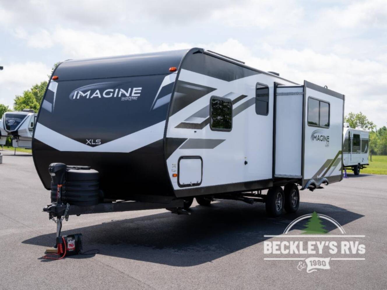 A photo of this 2024 Grand Design Imagine 23LDE