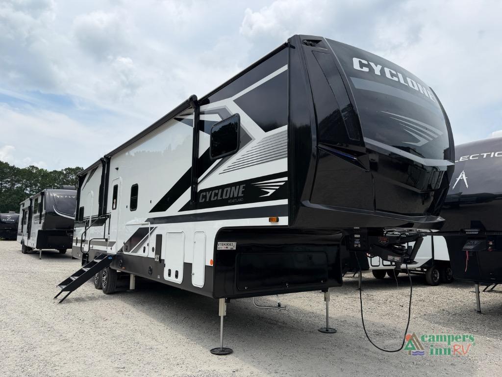 2027 Heartland Cyclone 3511 Fifth Wheel Toy Hauler RV