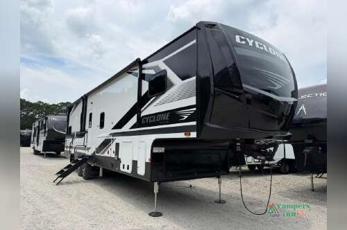2027 Heartland Cyclone 3511 in myrtle beach SC