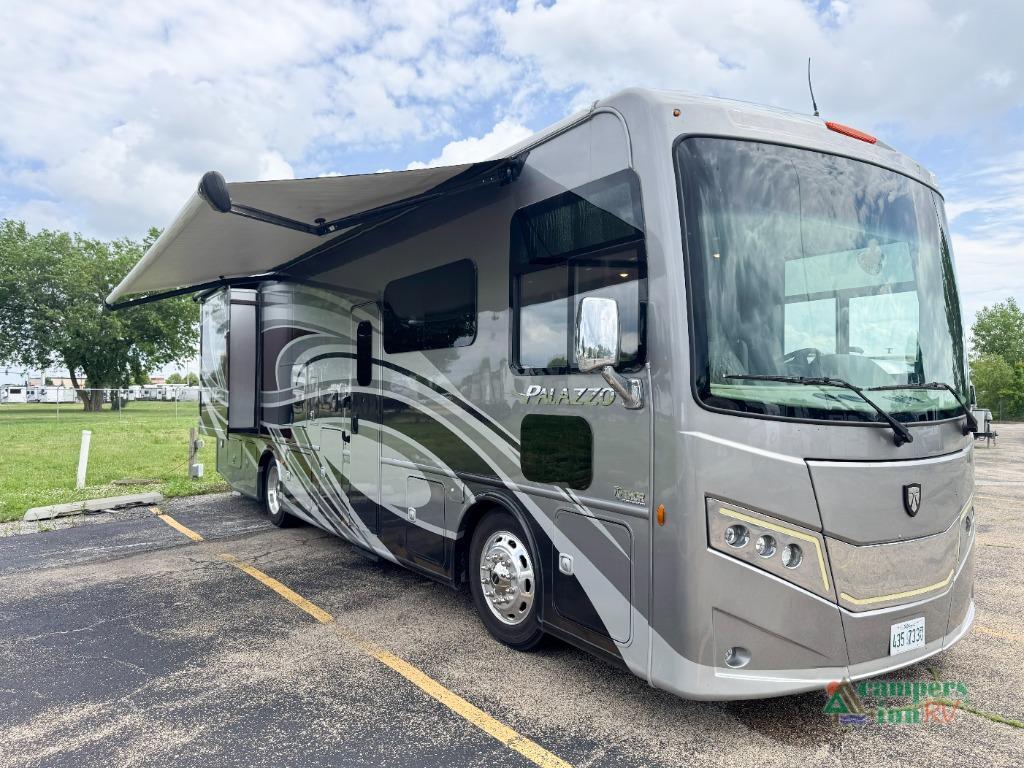 2022 Thor Motor Coach Palazzo 33.5 in naperville IL