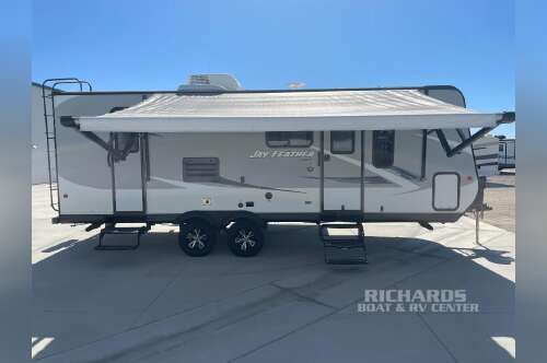 2017 Jayco Jay Feather 23BHM in lancaster CA