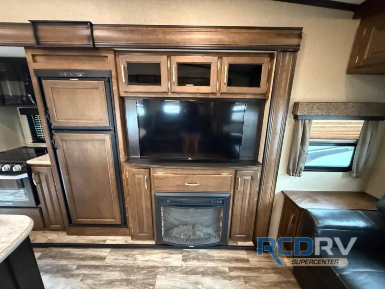 A photo of this 2020 Grand Design Reflection 29RS