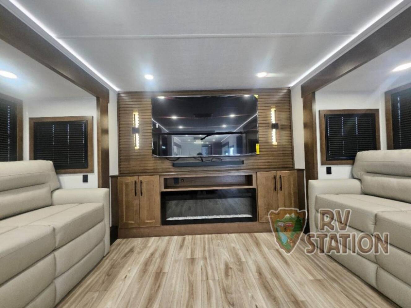A photo of this 2027 Keystone Rv Montana 3800FL