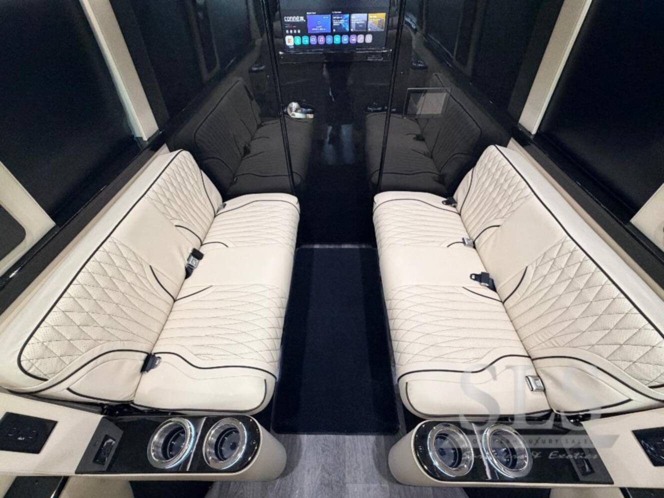 A photo of this 2026 Midwest Automotive Designs Luxe Cruiser D6