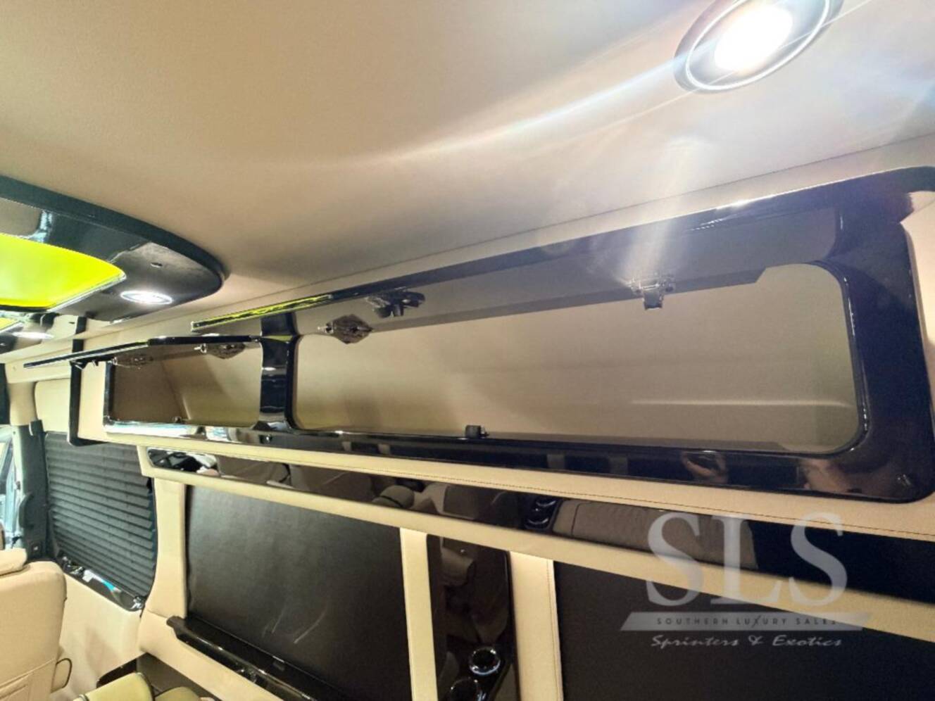 A photo of this 2026 Midwest Automotive Designs Luxe Cruiser D6