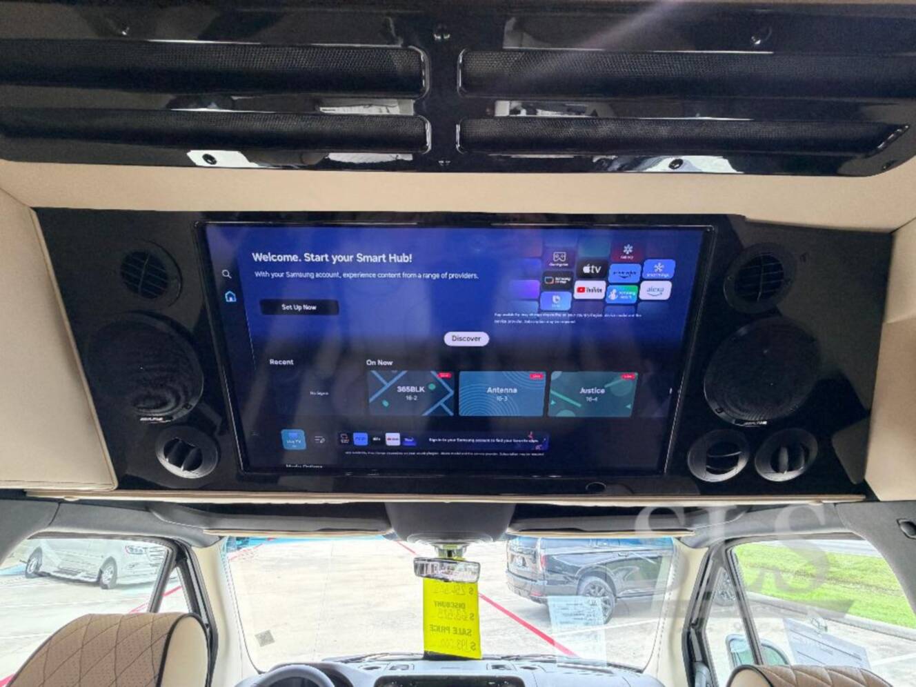 A photo of this 2026 Midwest Automotive Designs Luxe Cruiser D6