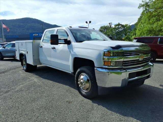 2017 CHEVROLET Silverado 3500 HD Chassis Cab in Big Stone Gap, VA