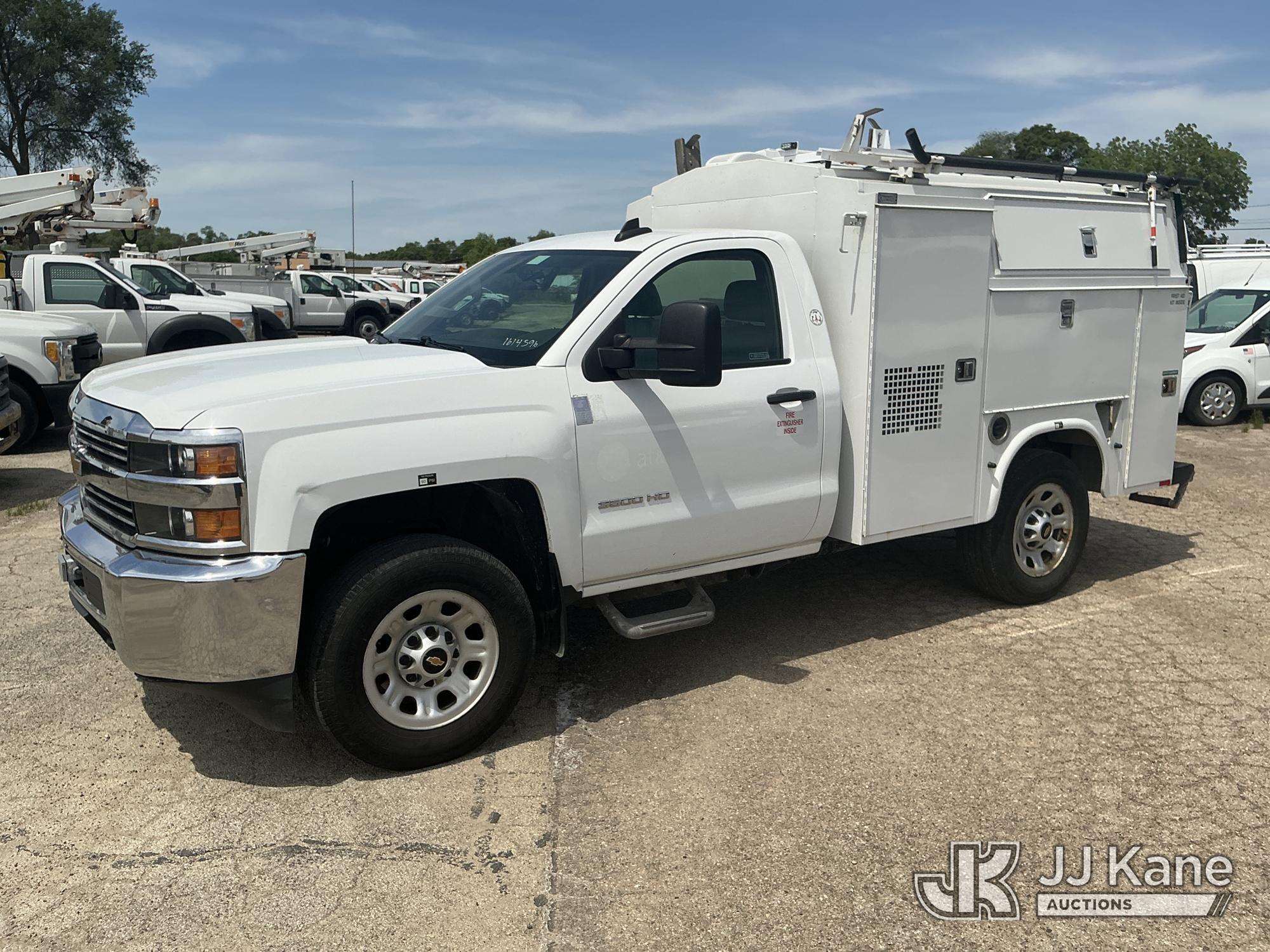 2015 Chevrolet Silverado 3500HD in South Beloit, IL