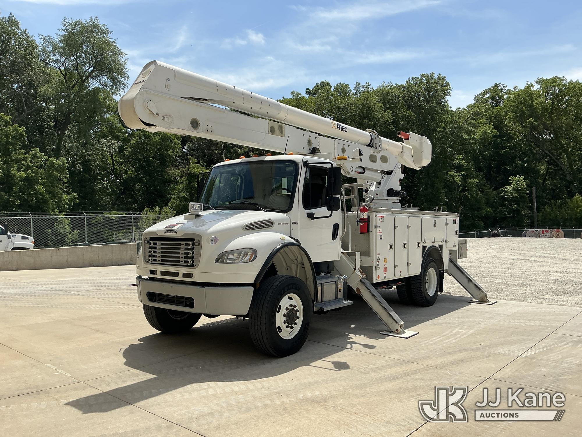 2016 FREIGHTLINER BUSINESS CLASS M2 106 in Independence, IA