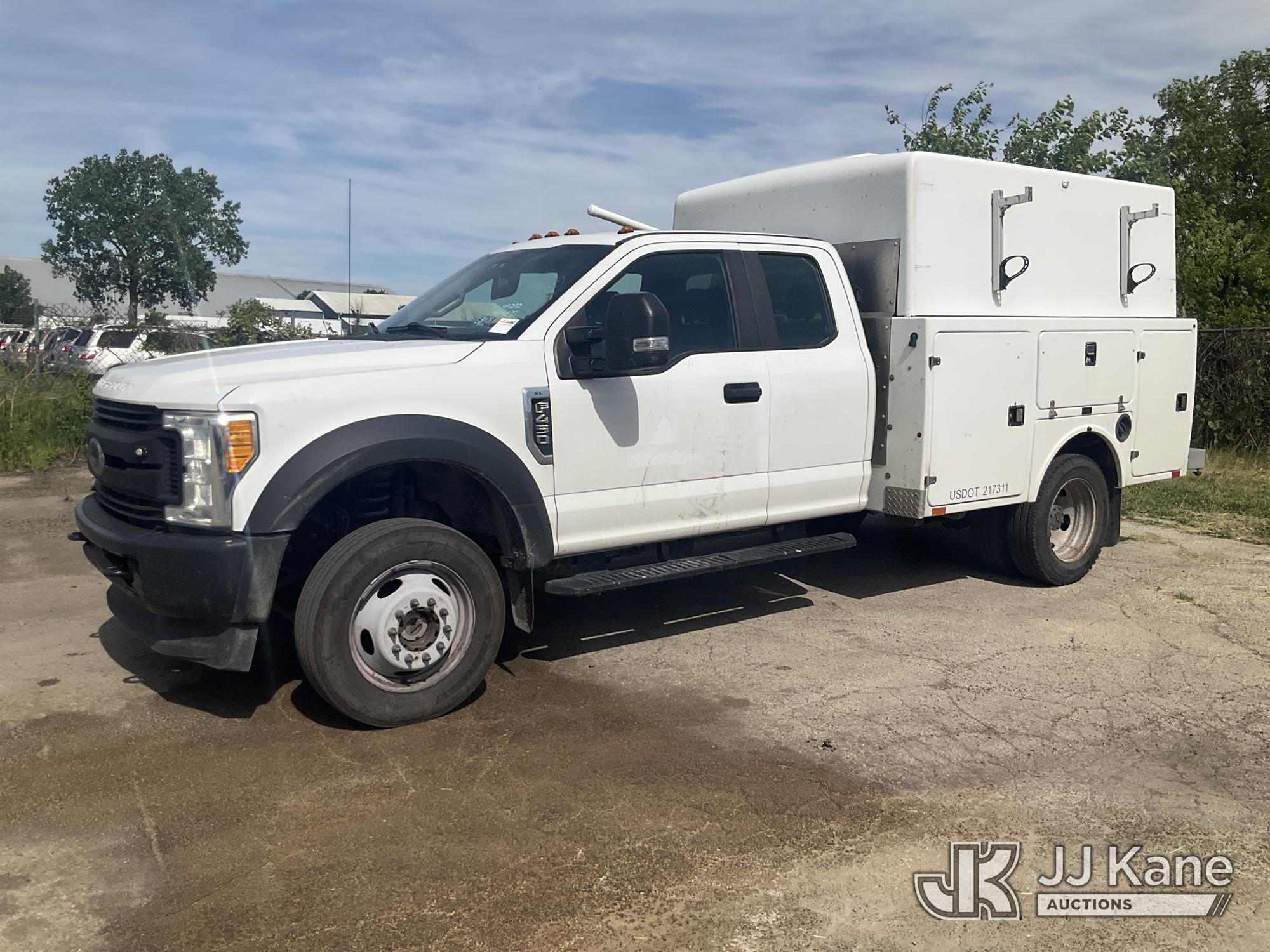 2017 Ford F450 4x4 in South Beloit, IL