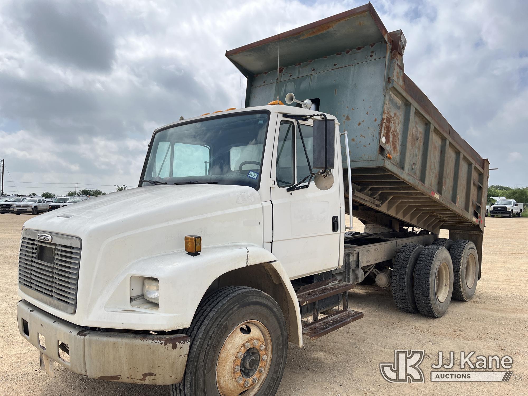 1999 Freightliner FL80 in Marion, TX