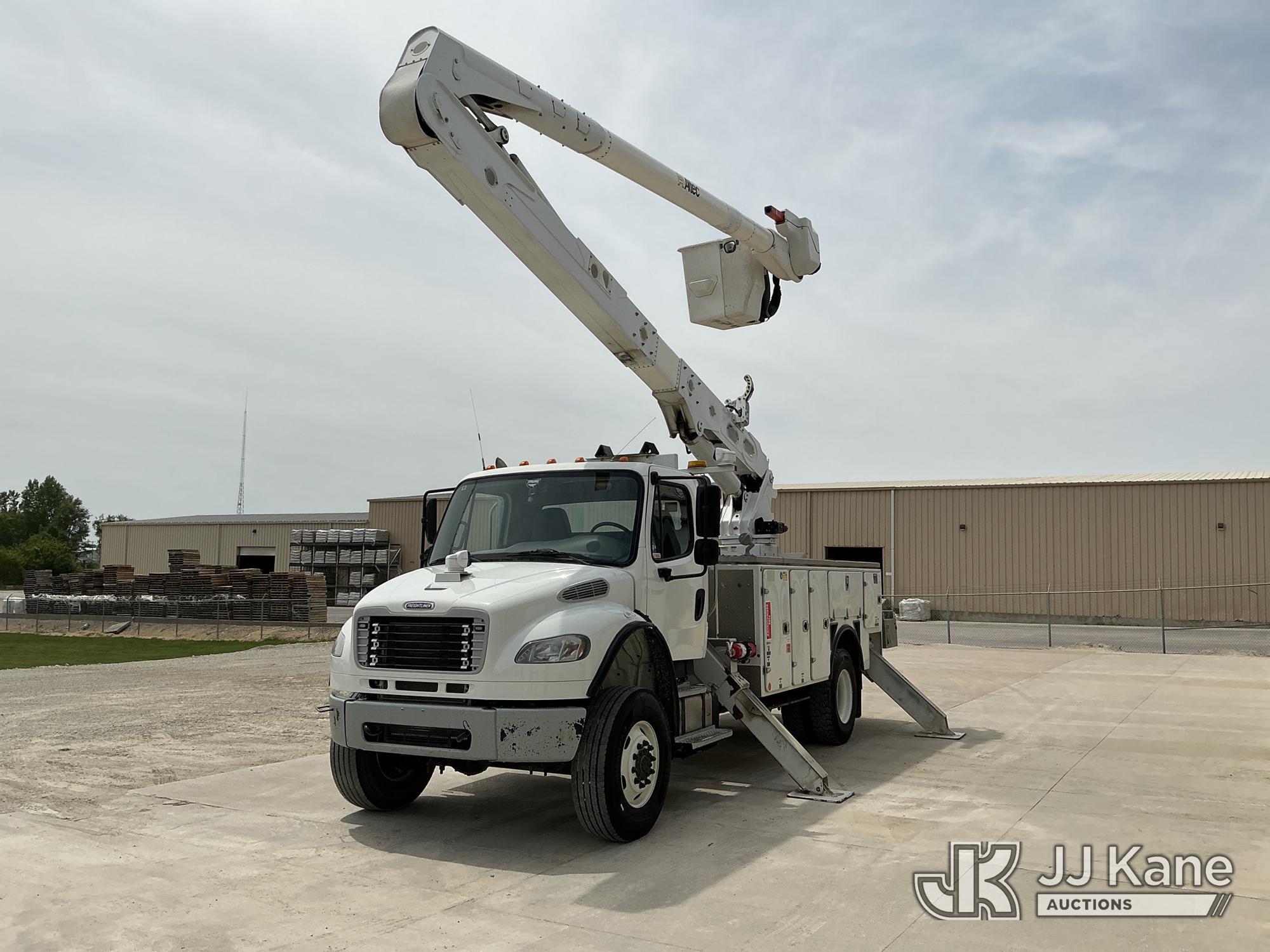 2016 FREIGHTLINER BUSINESS CLASS M2 106 in Vinton, IA