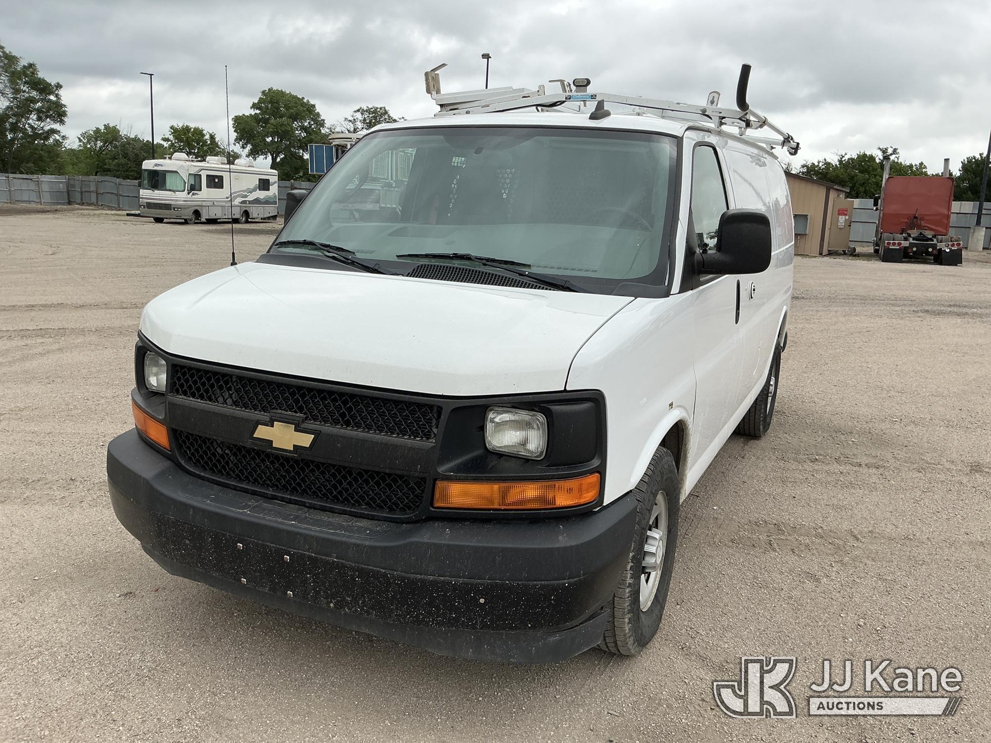 2017 CHEVROLET Express G2500 in Wichita, KS