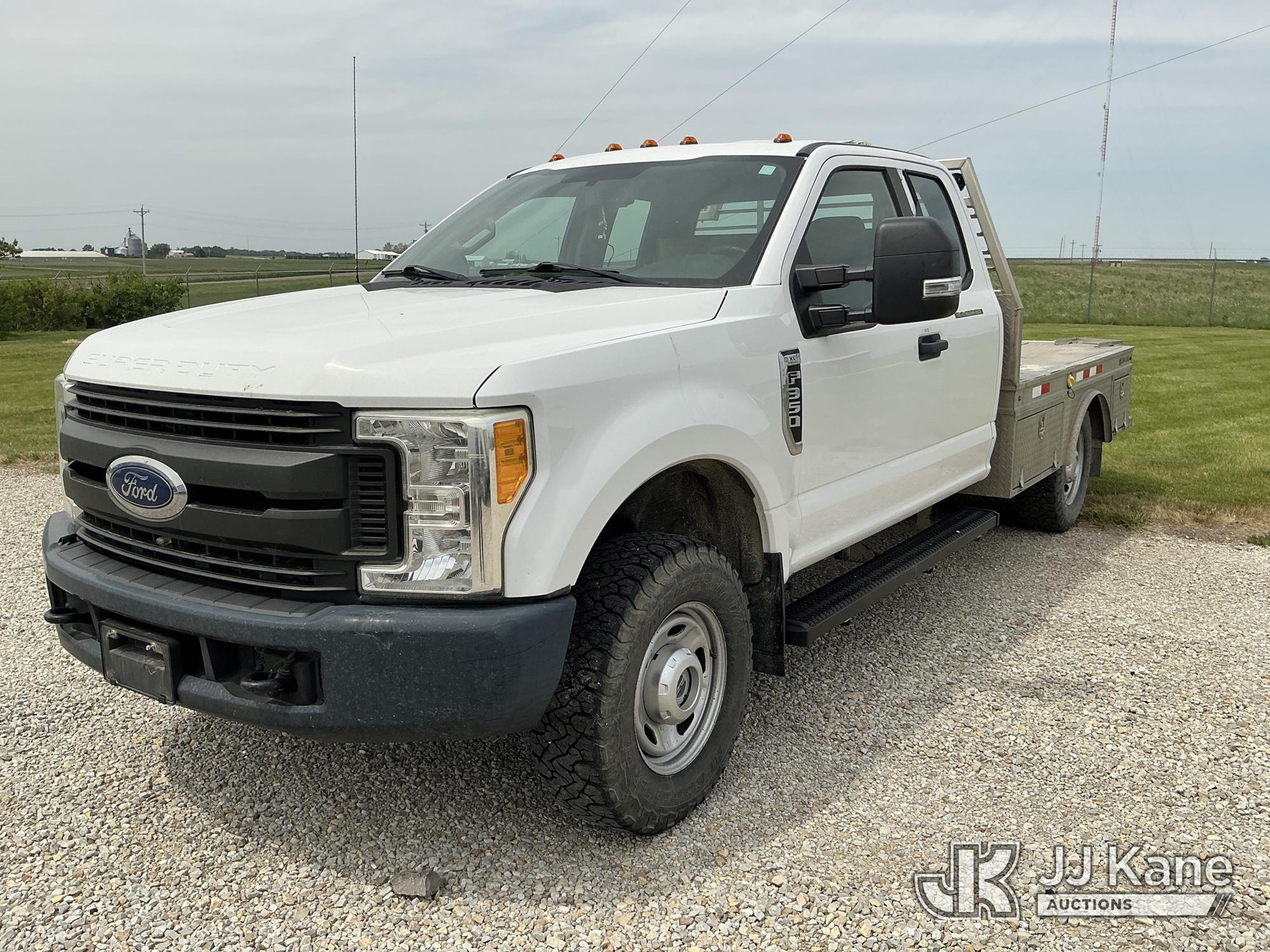 2017 FORD F350 in Waterloo, IA