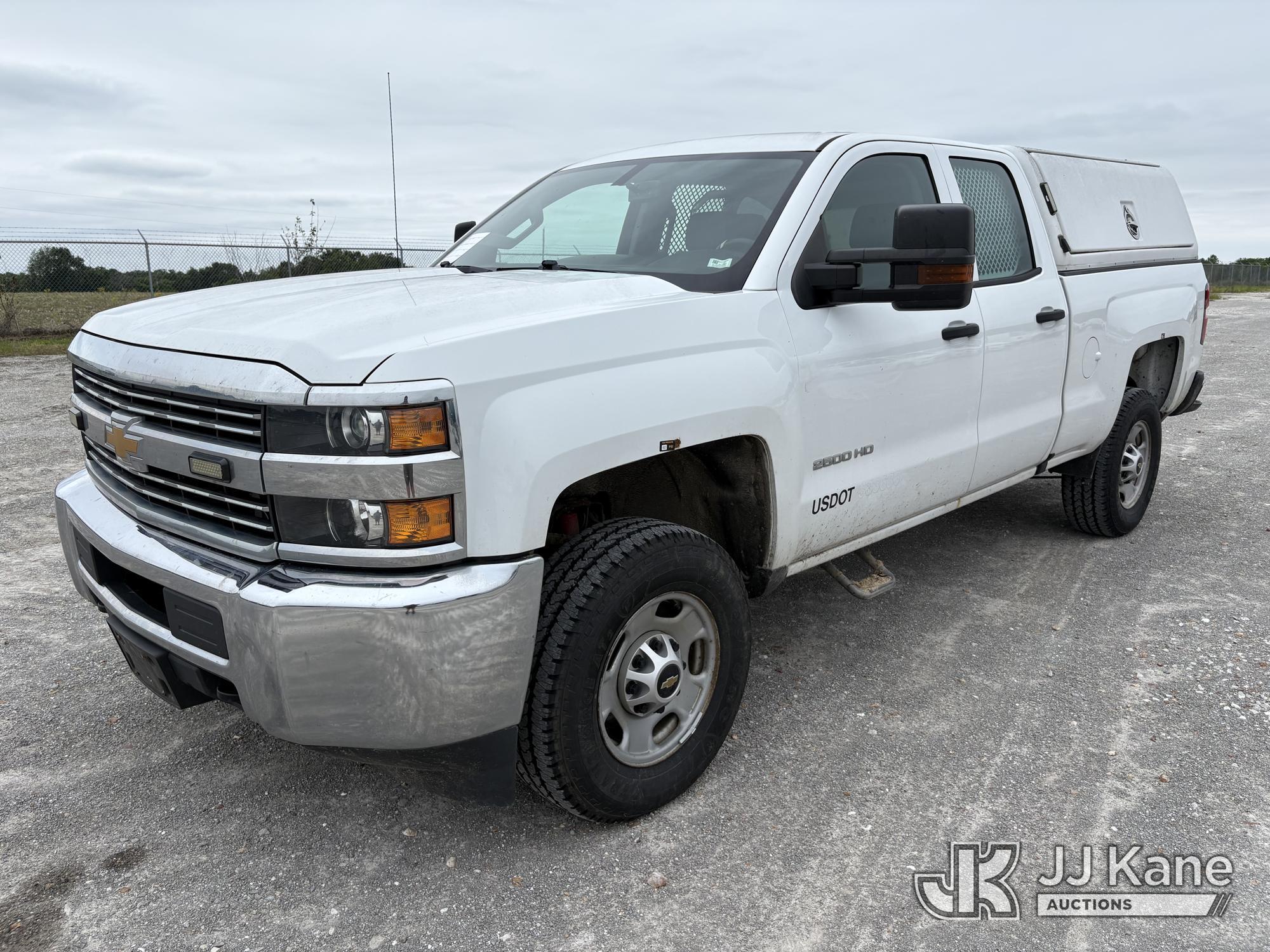 2017 Chevrolet Silverado 2500HD in Hawk Point, MO
