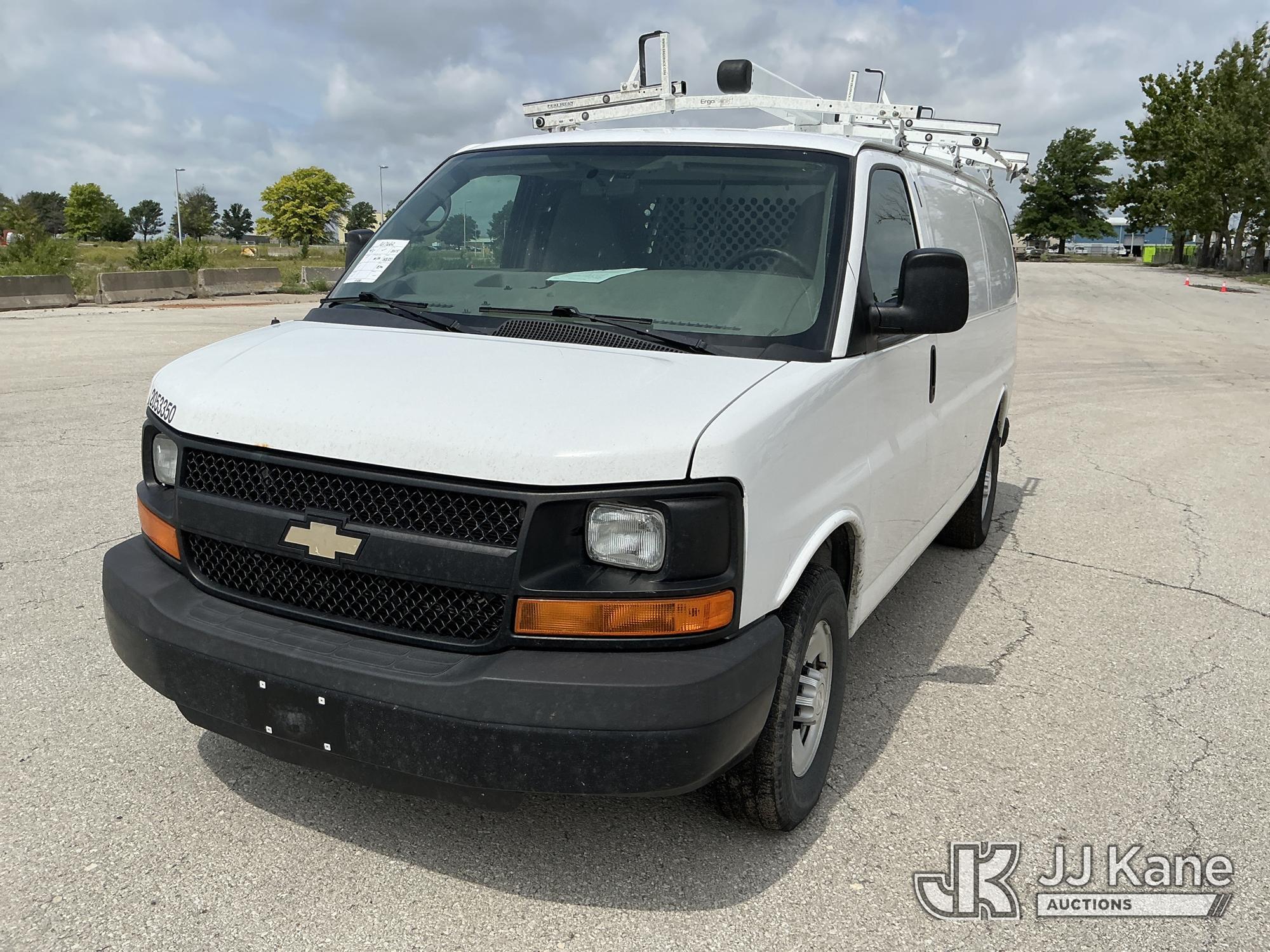 2015 CHEVROLET Express G2500 in Kansas City, MO