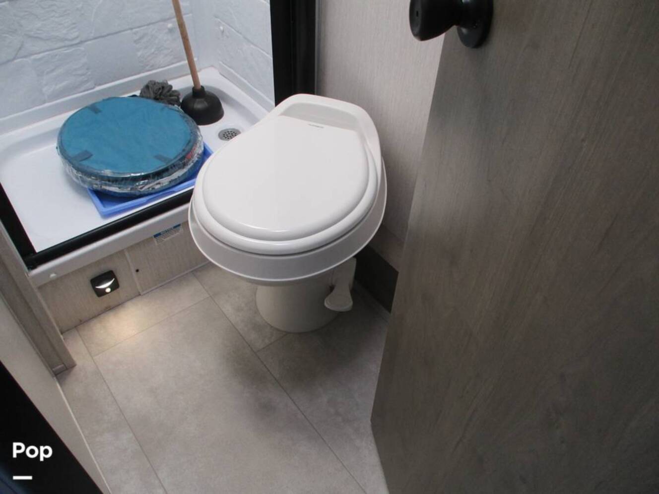 A photo of this 2018 Coachmen Cross Trek 21XG