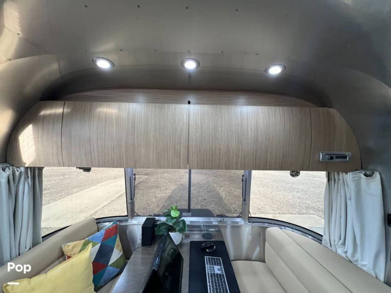 A photo of this 2017 Airstream Flying Cloud 23D
