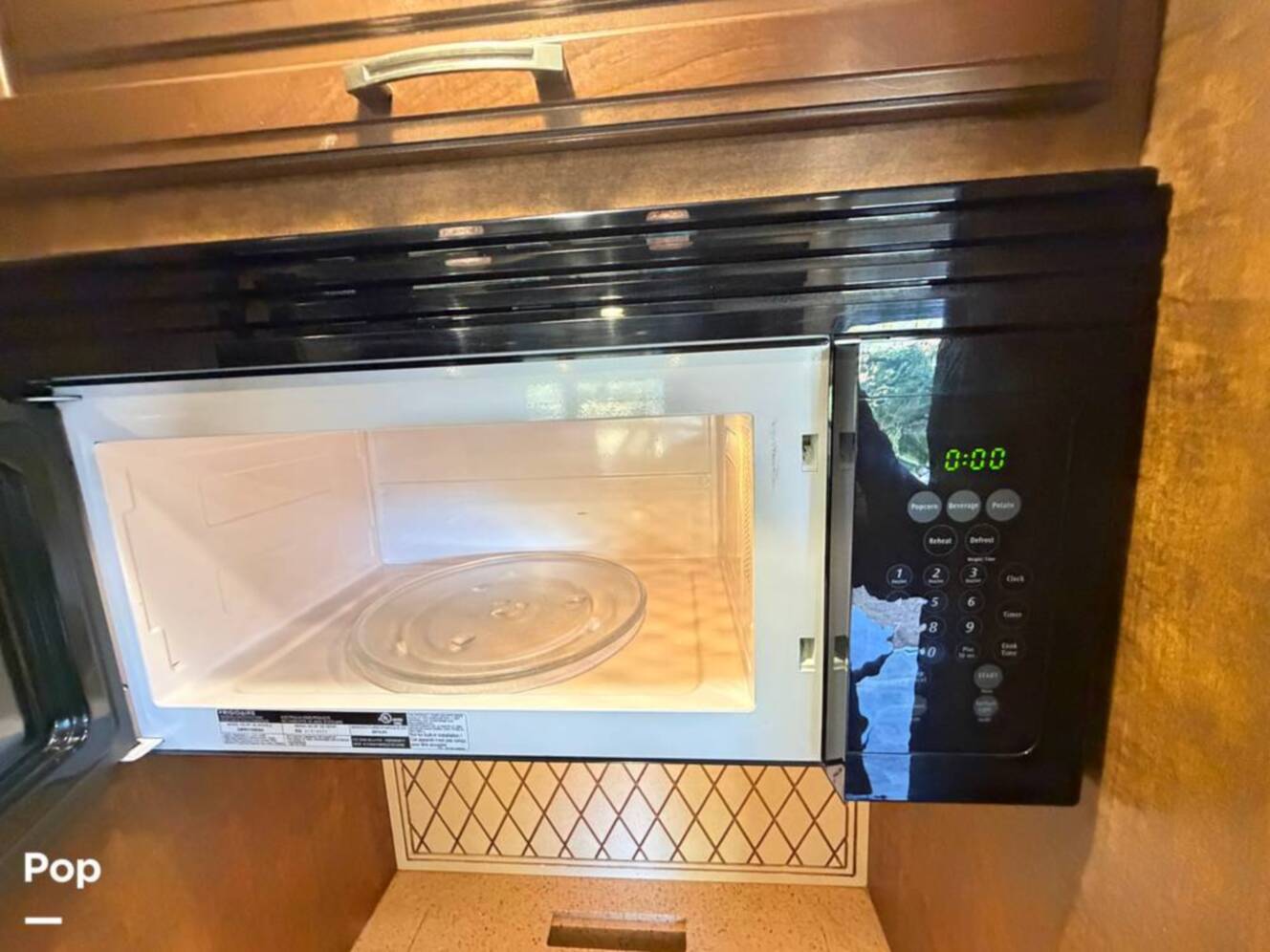 A photo of this 2015 Grand Design Momentum 385TH