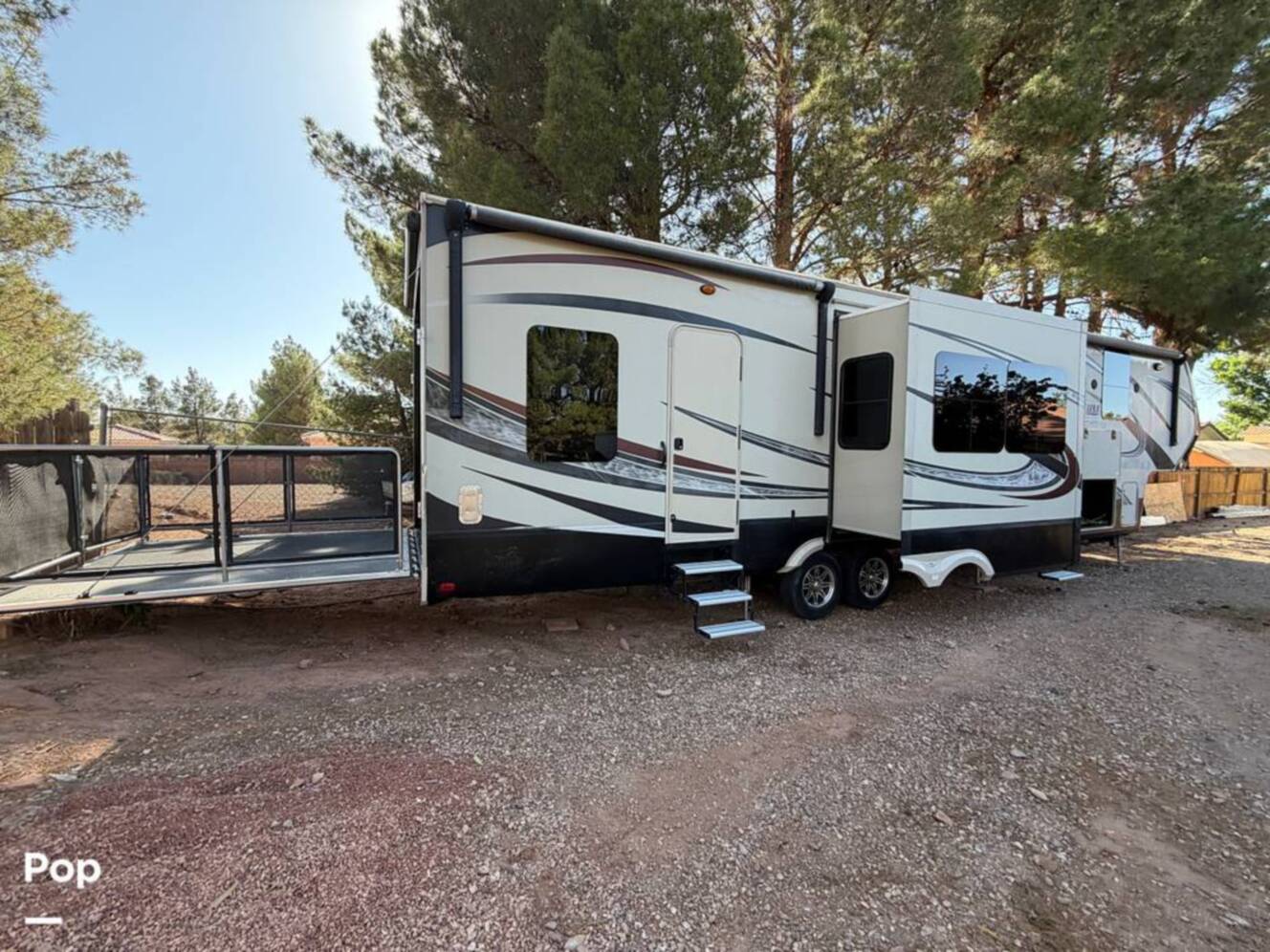 A photo of this 2015 Grand Design Momentum 385TH