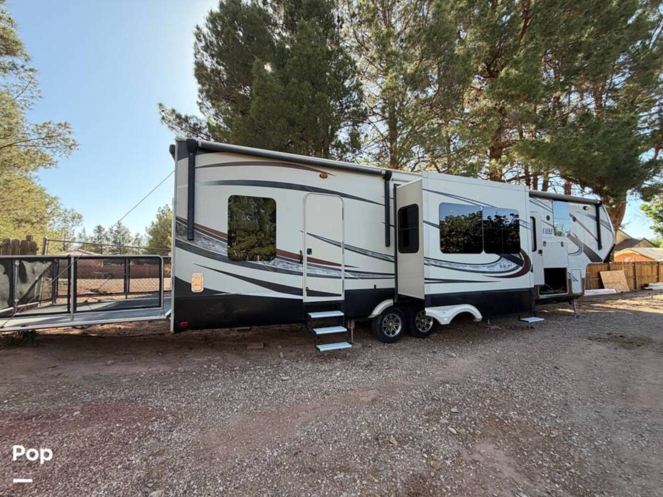 A photo of this 2015 Grand Design Momentum 385TH