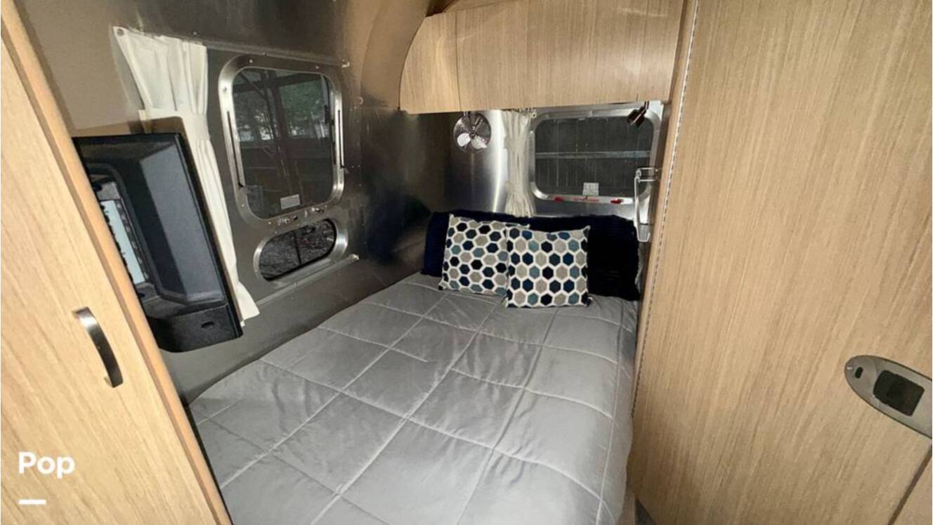 A photo of this 2017 Airstream Flying Cloud 23D
